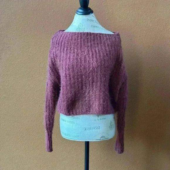 TOBI Thick Yarn Off The Shoulder Sweater In Brick Color Size Large EUC! - Picture 3 of 13